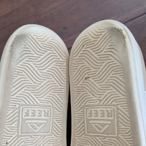 Reef Cream Double Strap Sandals - Picture 9 of 10